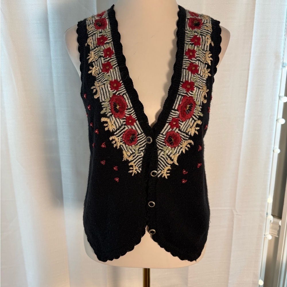 Vintage Jantzen Embroidered Knit Vest Black Floral Button Front Boho 80s 90s S